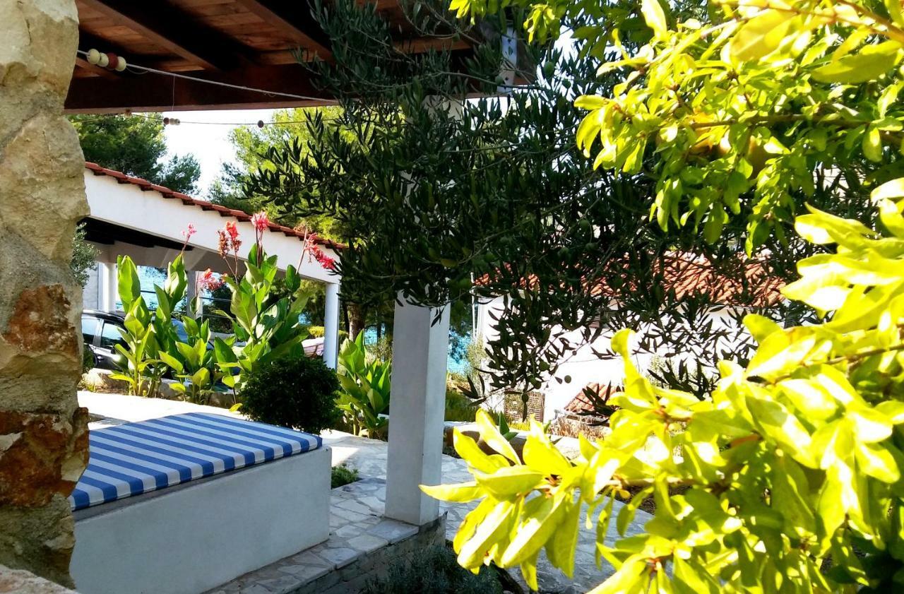 Villa Gjardini - Sparadici เกรบัชติซา ภายนอก รูปภาพ